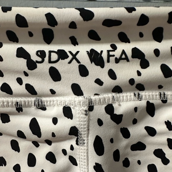 Sarah’s Day x Wildfox leggings - Picture 5 of 6